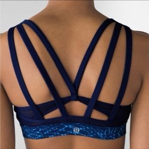 SOLD Lululemon Energy Bra (Exhale), Samba Snake Kayak Blue Hero Blue / Hero Blue